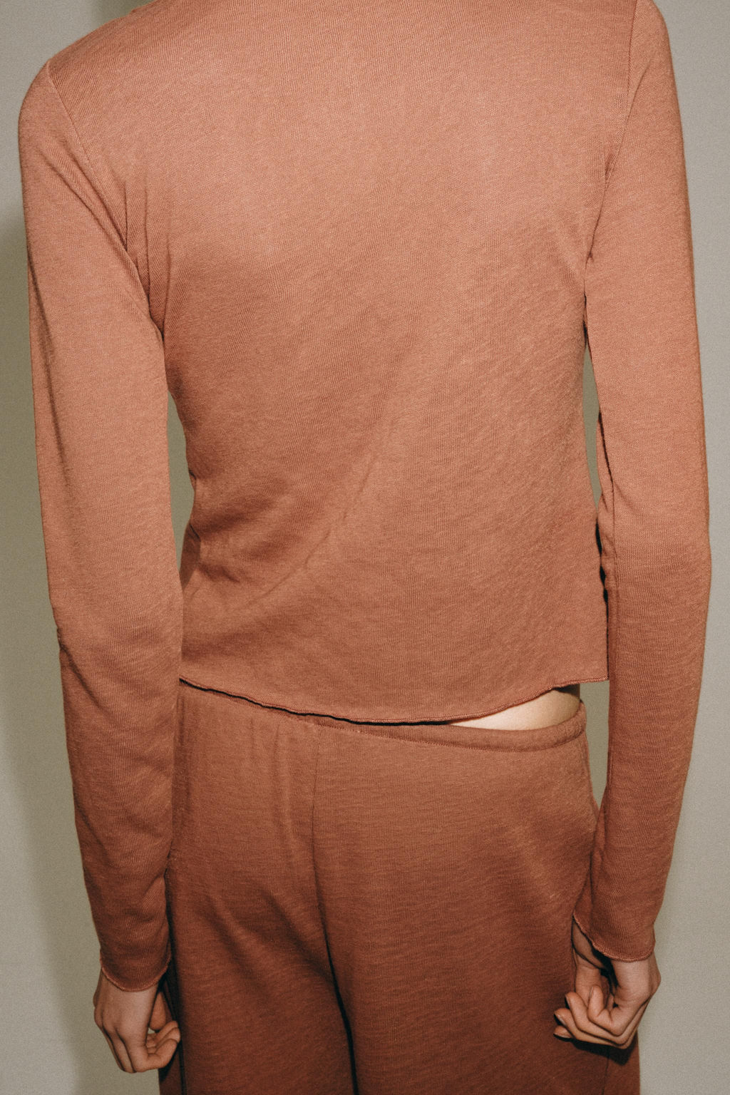 CAMISETA R?STICA BOTONES / teja oscuro - Zara фото 3