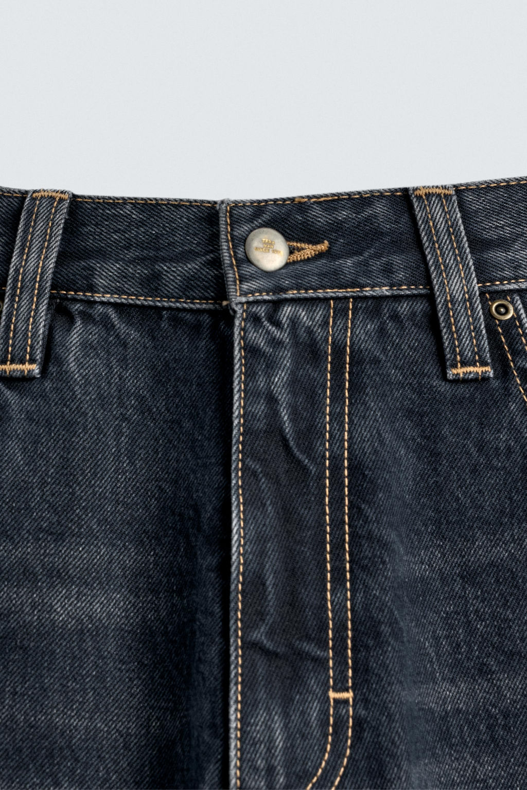 WASHED BALLOON FIT JEANS