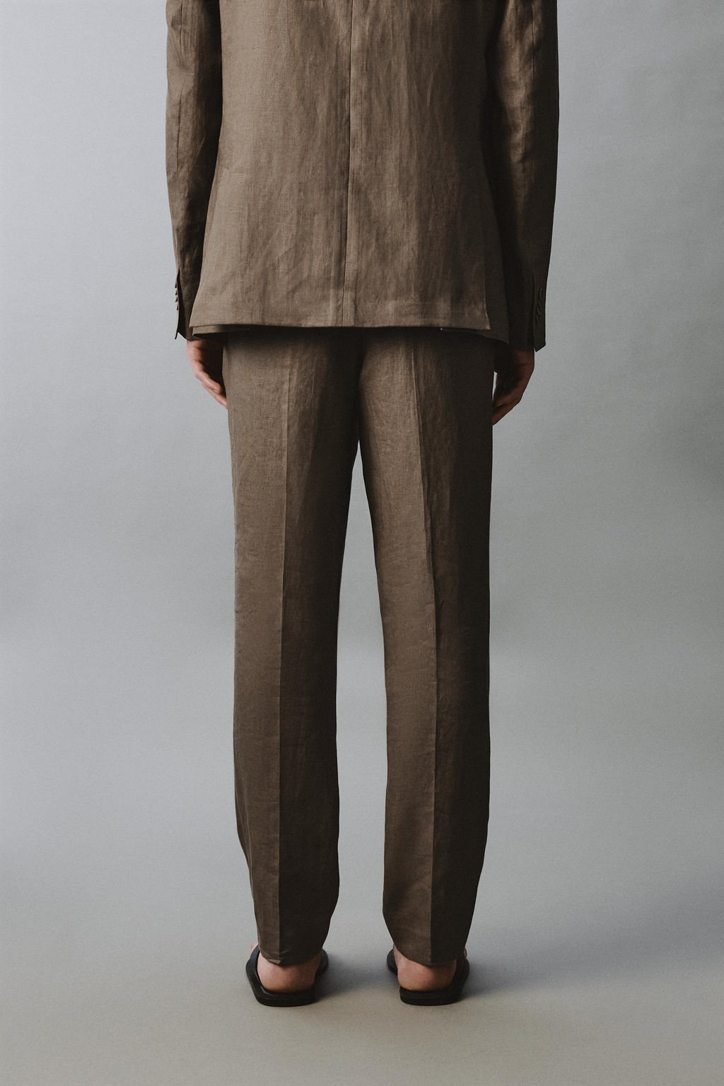 PANTAL?N TRAJE 100% LINO / Vis?n vigor? - Zara фото 3