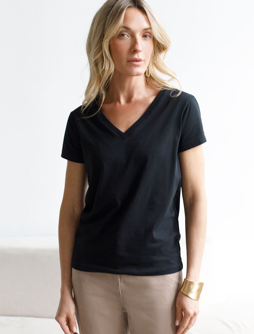 D49.109 Футболка женская черный