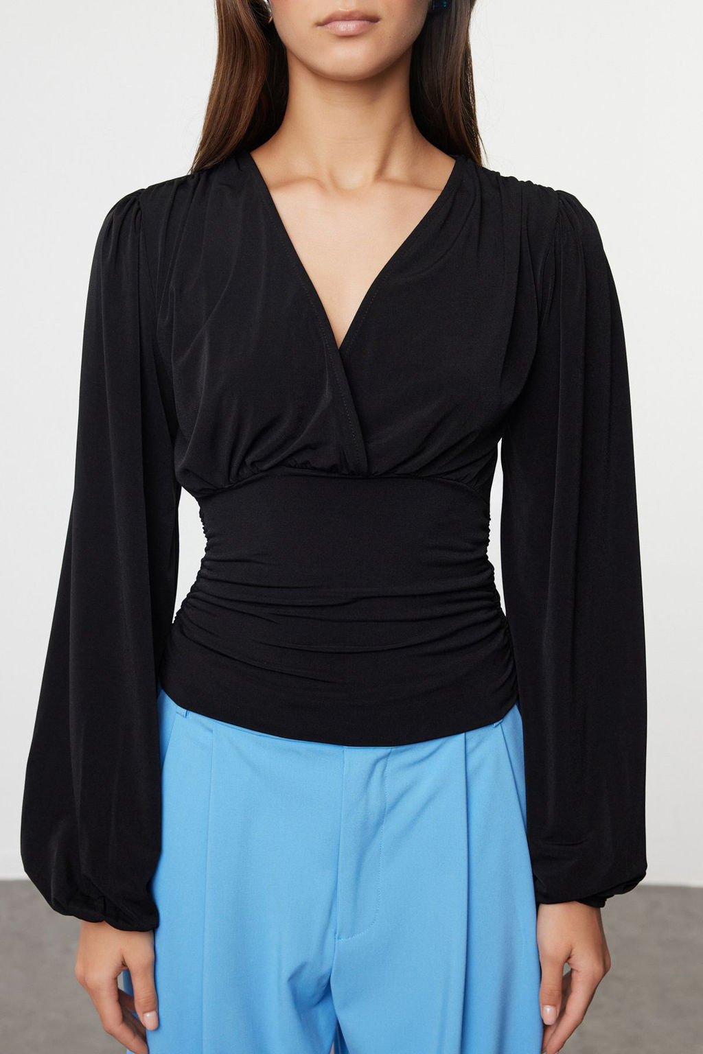 Trendyolmilla Murdum Kruvaze Buzgu/Drape Detayl? Uzun Kollu Esnek Orme Bluz TWOAW25BZ00021  фото 3