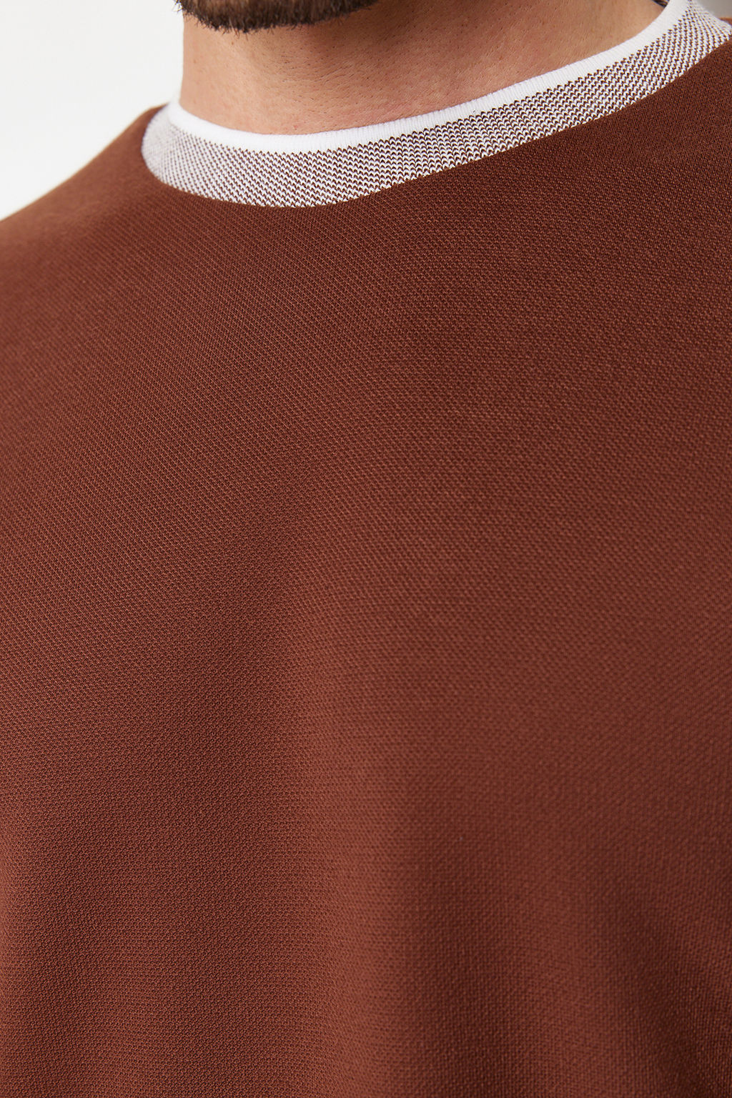 TRENDYOL MAN Premium Tas Oversize/Genis Kesim Triko Bantl? Dokulu Pike T-Shirt TMNSS23TS00079 - Trendyolmilla фото 6