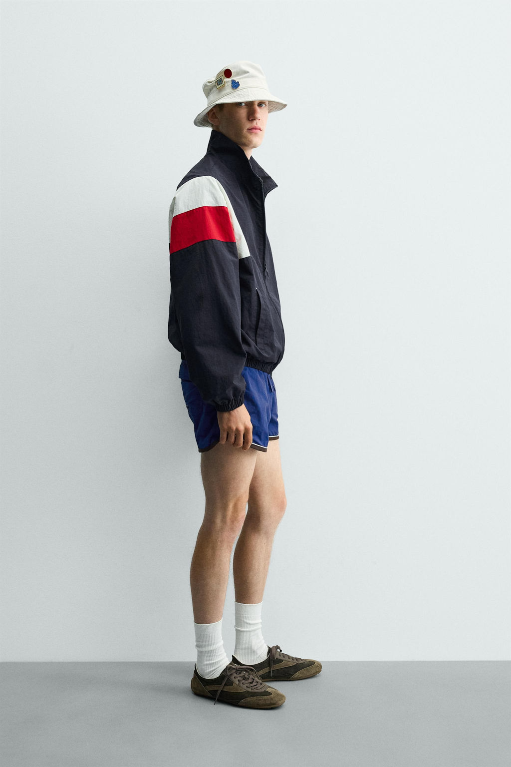 CHAQUETA T?CNICA COLOR BLOCK RETRO / Marino