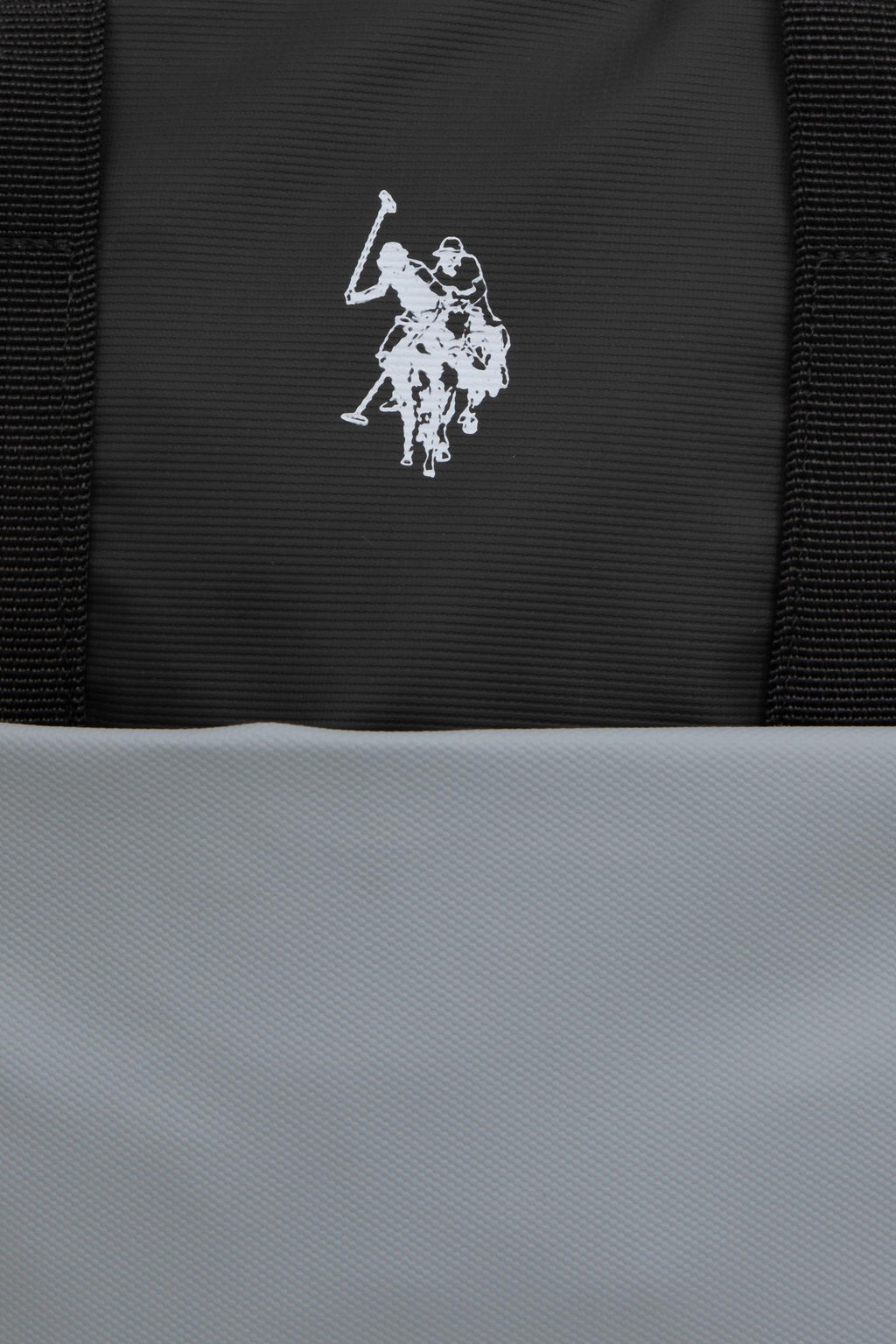 Серая школьная сумка для мальчика Неожиданная скидка в корзине