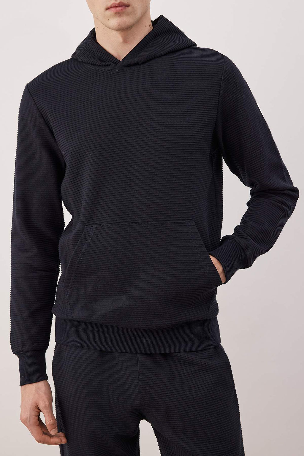 Lacivert Regular/Normal Kesim Kapusonlu Dokulu Sweatshirt TMNAW26SW00068