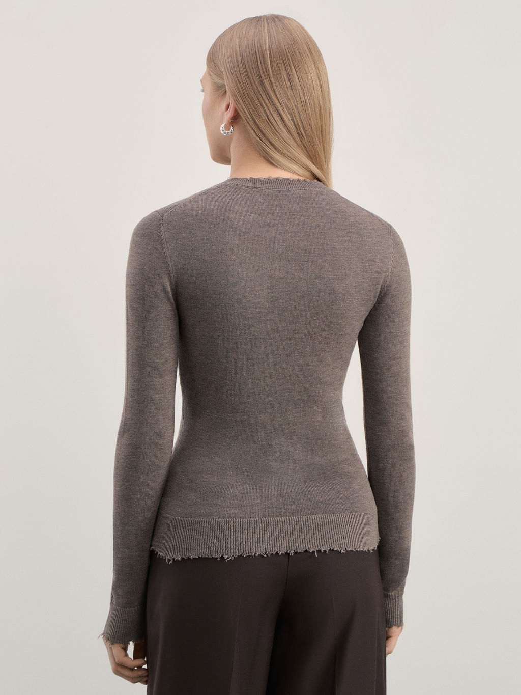 Джемпер с необработанным краем из шерсти / Zarina  фото 5