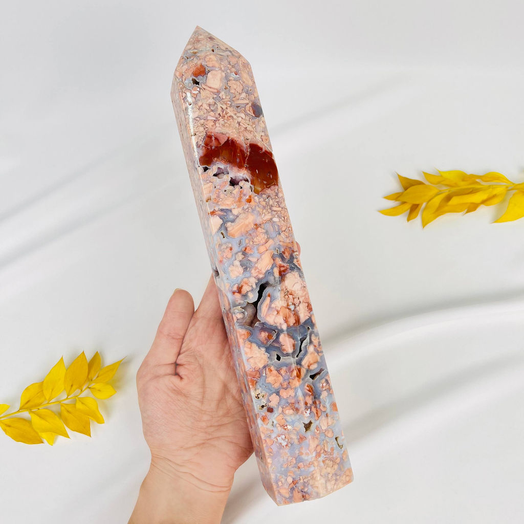 Кристалл из розового цветочного Агата