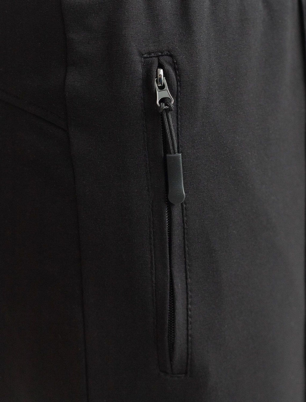 Брюки джоггеры на резинке из премиального футера двухнитки