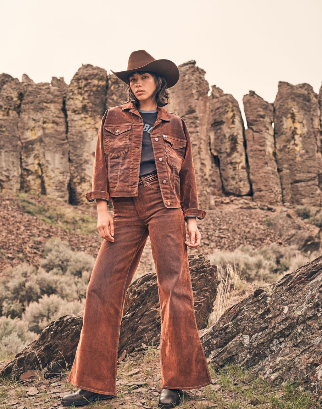 Джинсы женские