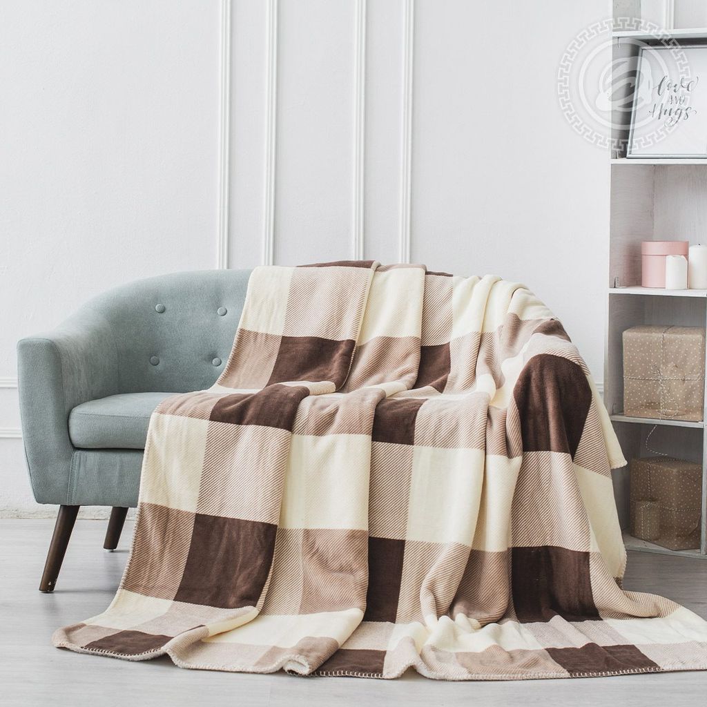 Плед флисовый "Клетка" бежевый-коричневый 220*200 Пледы "Клетка"