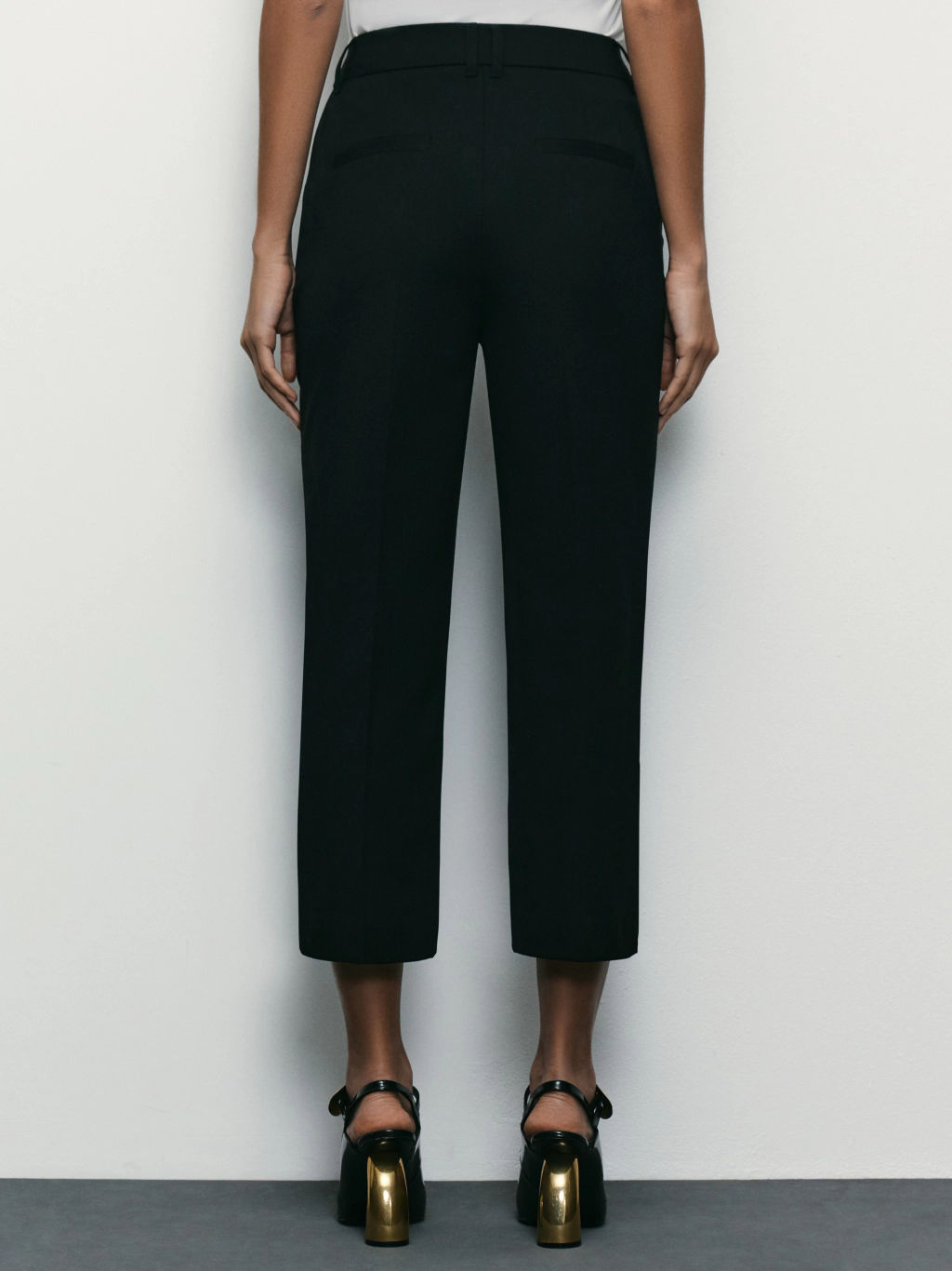 Укороченные брюки с вискозой в составе / Zarina фото 4