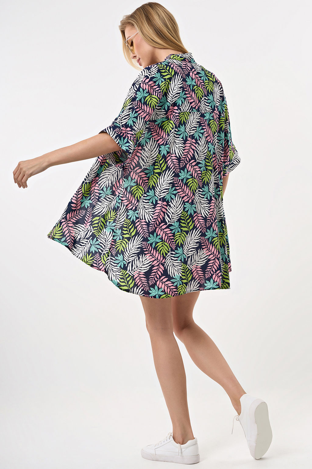 Рубашка летняя с коротким рукавом из хлопка с принтом на синем - Fly фото 2