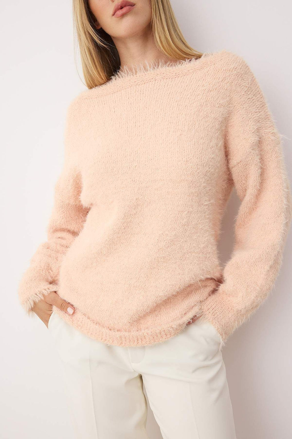 Ekru Tuylu Devrik Yaka Triko Kazak TWOAW25KZ00169 - Trendyolmilla фото 7