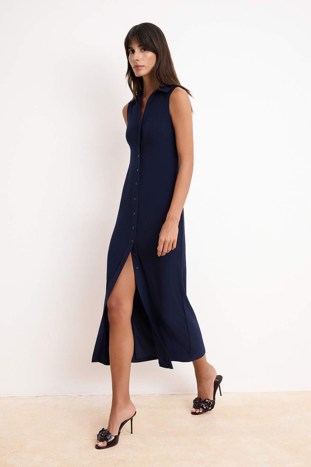 Lacivert Bodycon Gomlek Yaka Dugmeli Kolsuz Maxi Esnek Orme Elbise TWOSS26EL00265 - Trendyolmilla фото 2