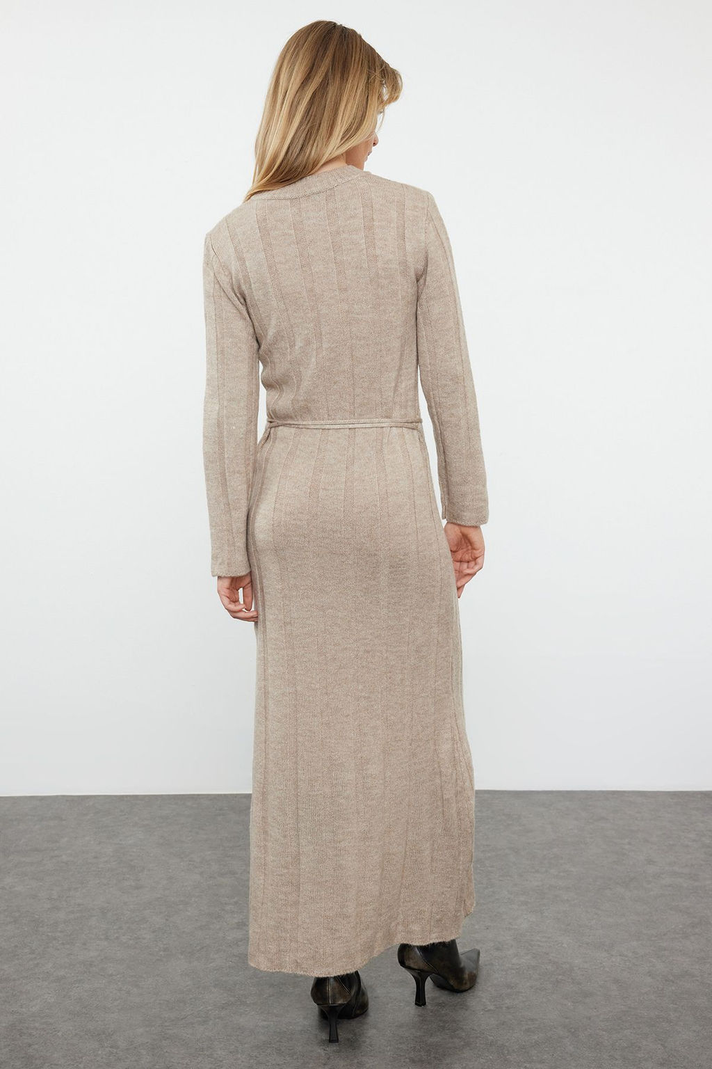 Vizon Maxi Triko Yumusak Dokulu Baglama Detayl? Elbise TWOAW25EL00031 - Trendyolmilla фото 5