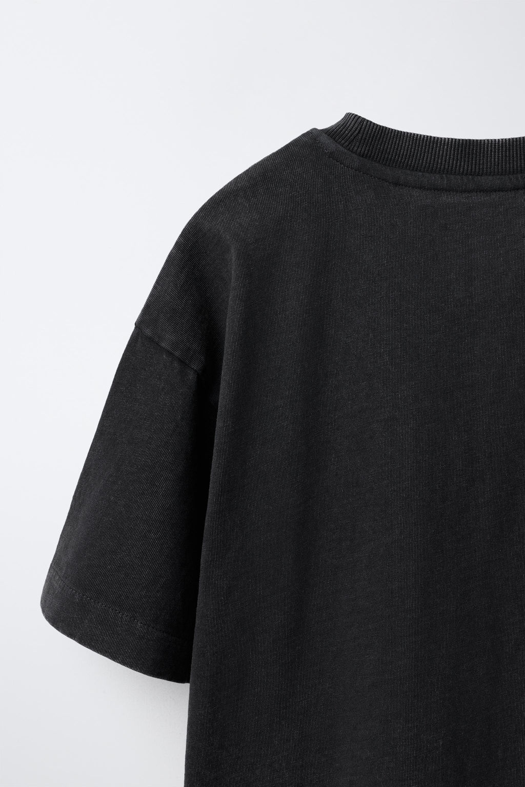 CAMISETA EFECTO LAVADO JENNIE RUBY® / Gris antracita - Zara фото 5