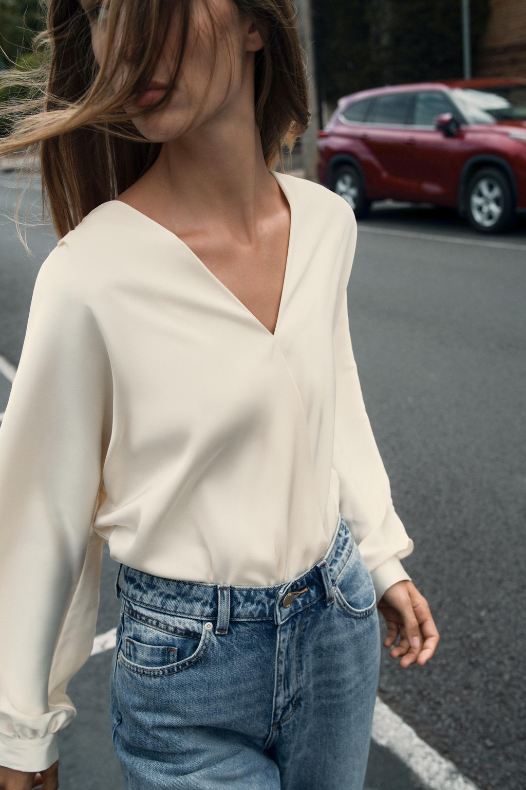 SATIN WRAP BLOUSE - Zara фото 9
