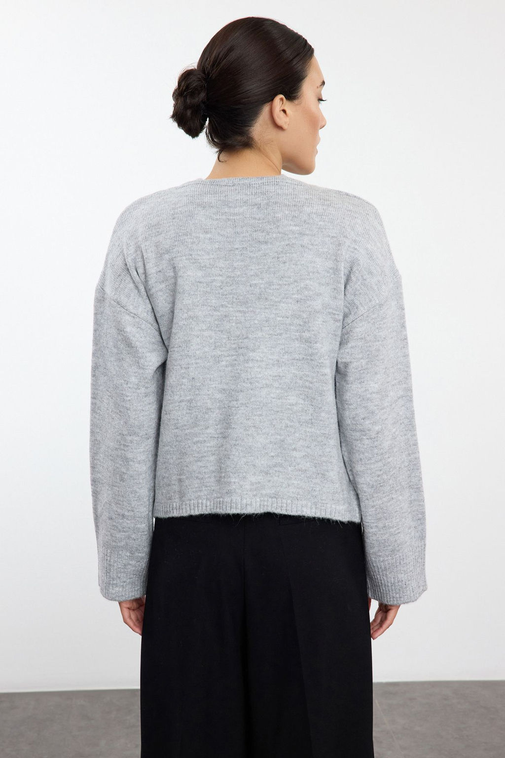 TRENDYOLMILLA Ac?k Gri Yumusak Dokulu H?rka-Bluz Triko H?rka TWOAW25HI00327 фото 5