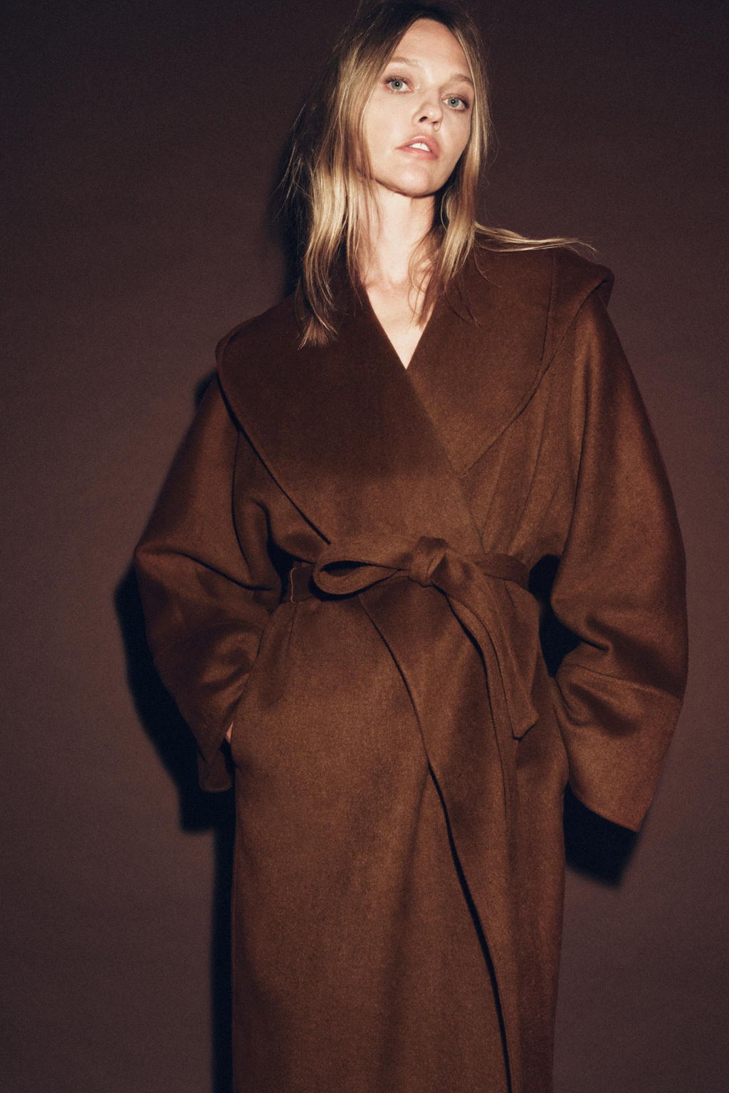 LONG BELTED COAT WITH WOOL ZW COLLECTION LIMITED EDITION - Zara фото 4