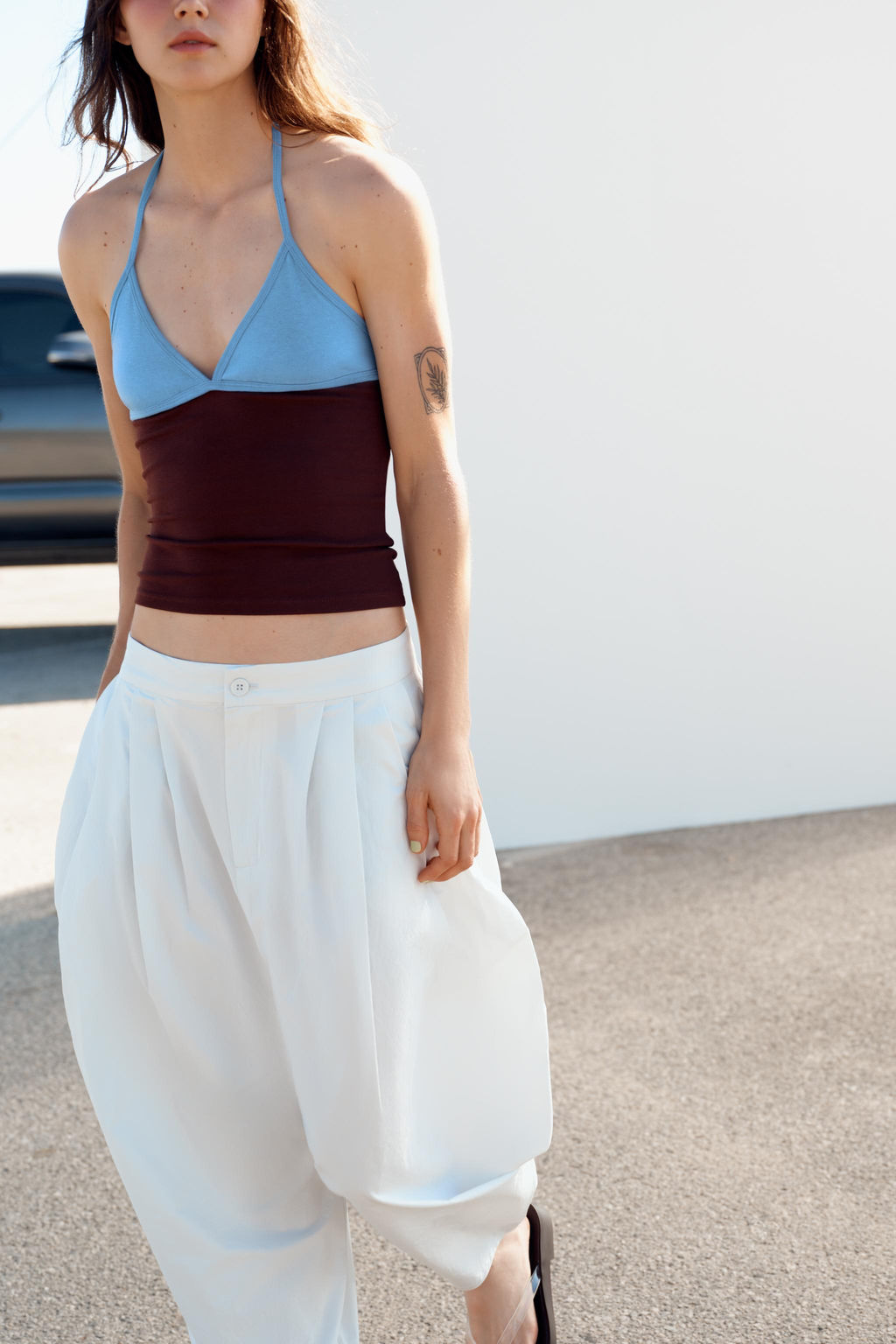 PANTALON VOLUMEN PLIEGUES / Gris azul - Zara фото 4