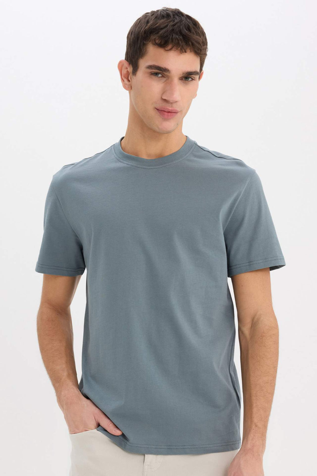 New Regular Fit Bisiklet Yaka Basic Duz K?sa Kollu Tisort - Defacto фото 33