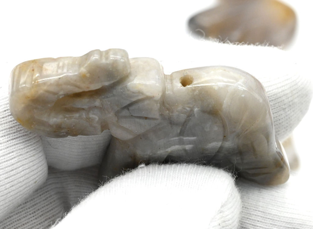 Бусины из агата бразильского Слон 45*35мм Радуга камня