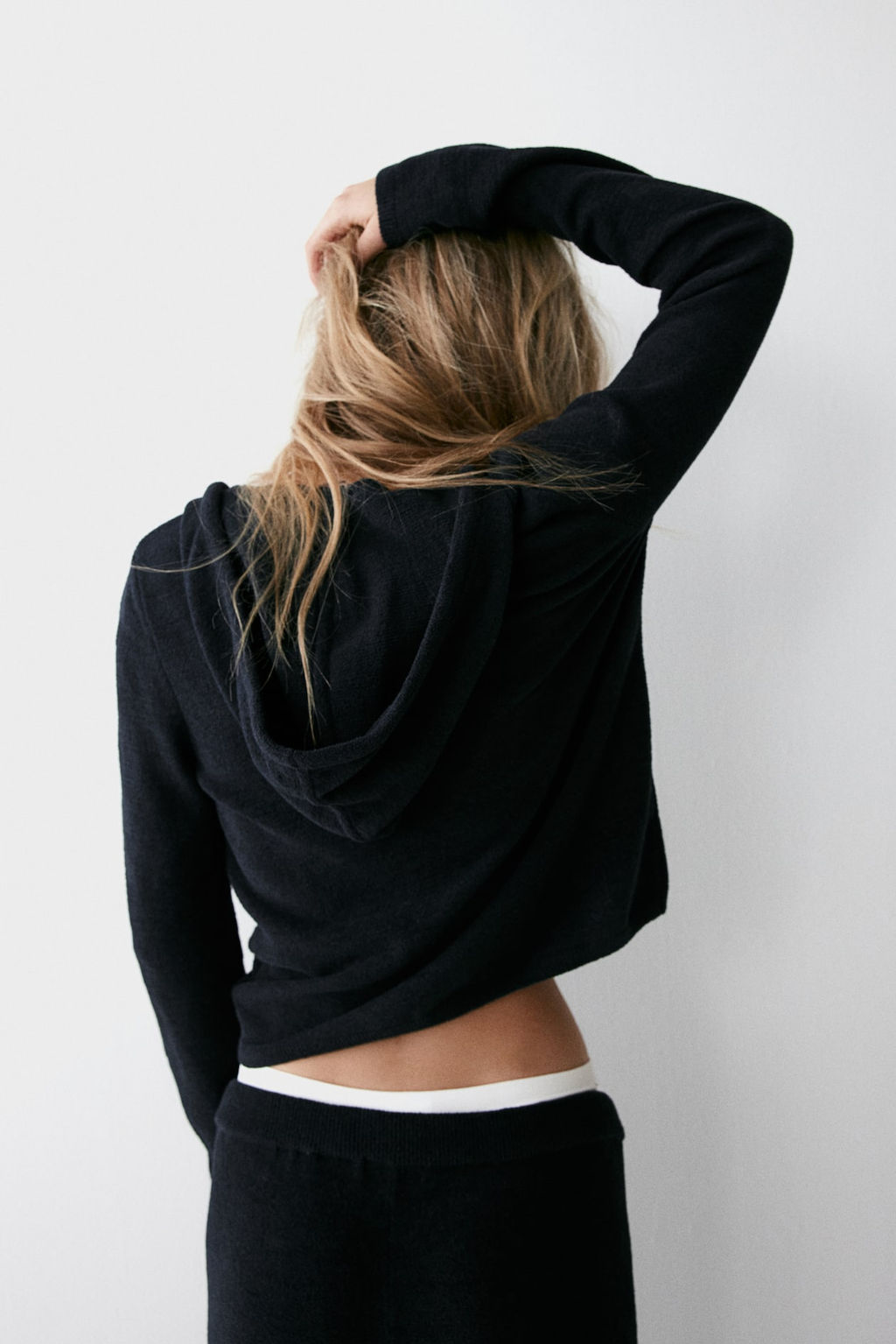 Chaqueta de chenilla con capucha y cremallera - H&m фото 4