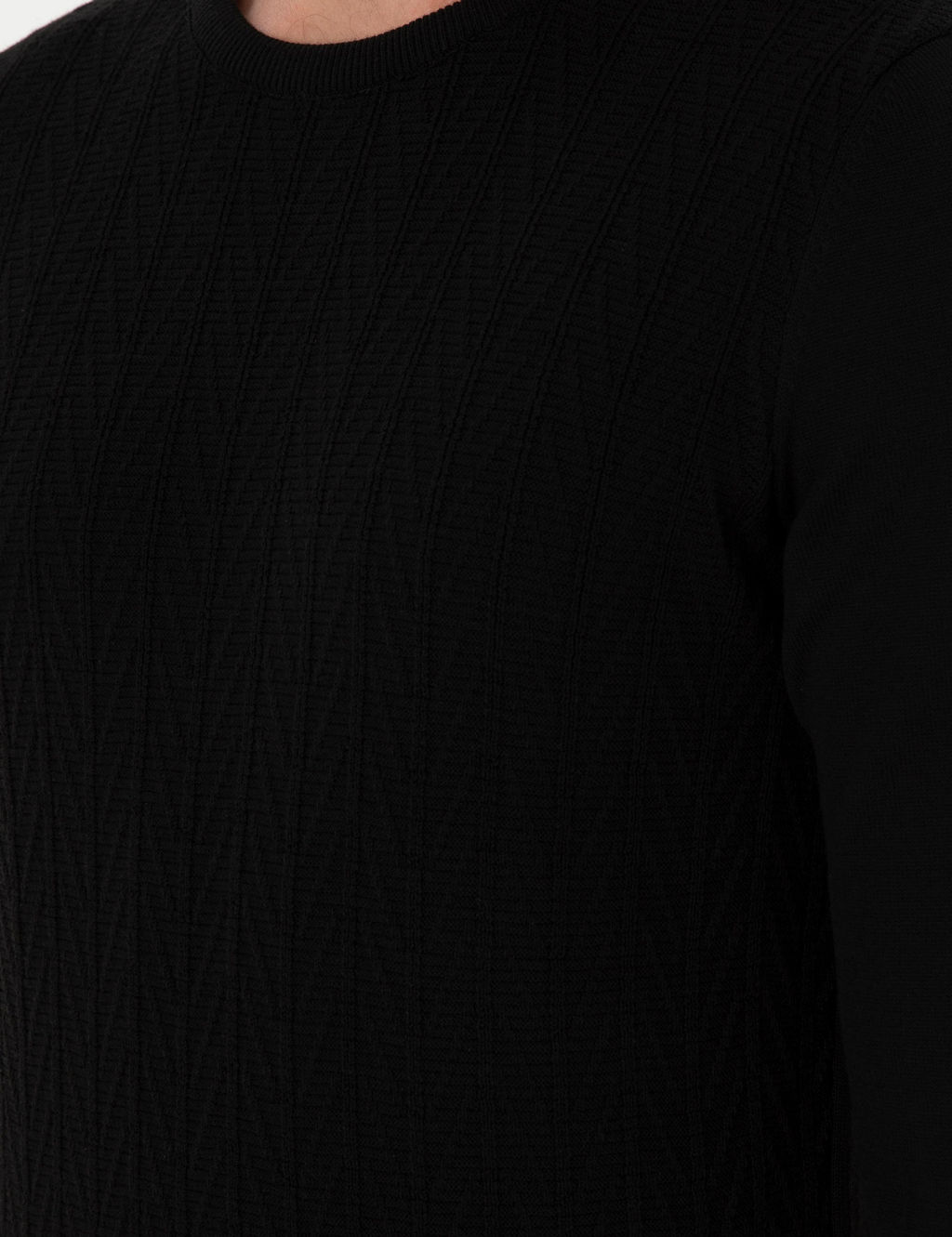 Siyah Slim Fit Bisiklet Yaka Triko Kazak