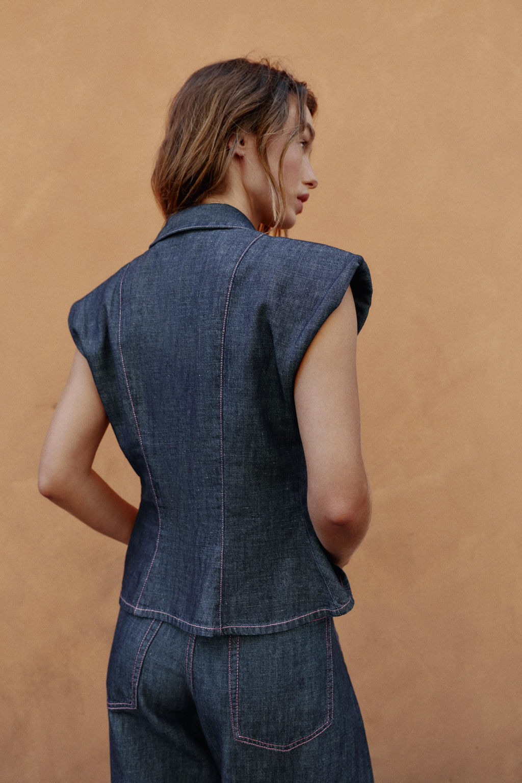 CAMISA PEPLUM HOMBRERAS CON LINO / ?ndigo - Zara фото 4