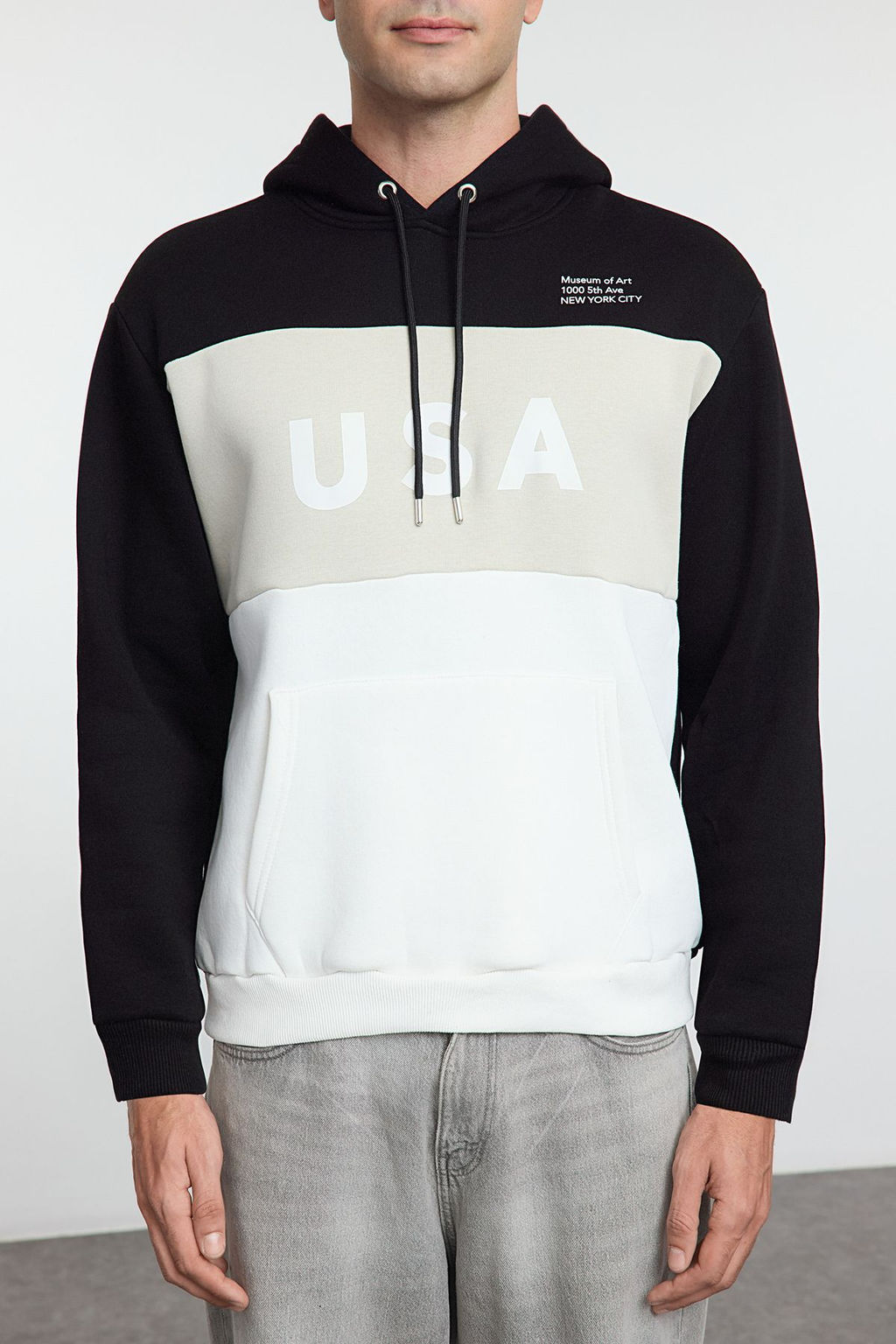 TRENDYOL MAN Siyah Oversize/Genis Kesim Renk Bloklu City Bask?l? Kapusonlu Sweatshirt TMNAW25SW00045 - Trendyolmilla фото 7