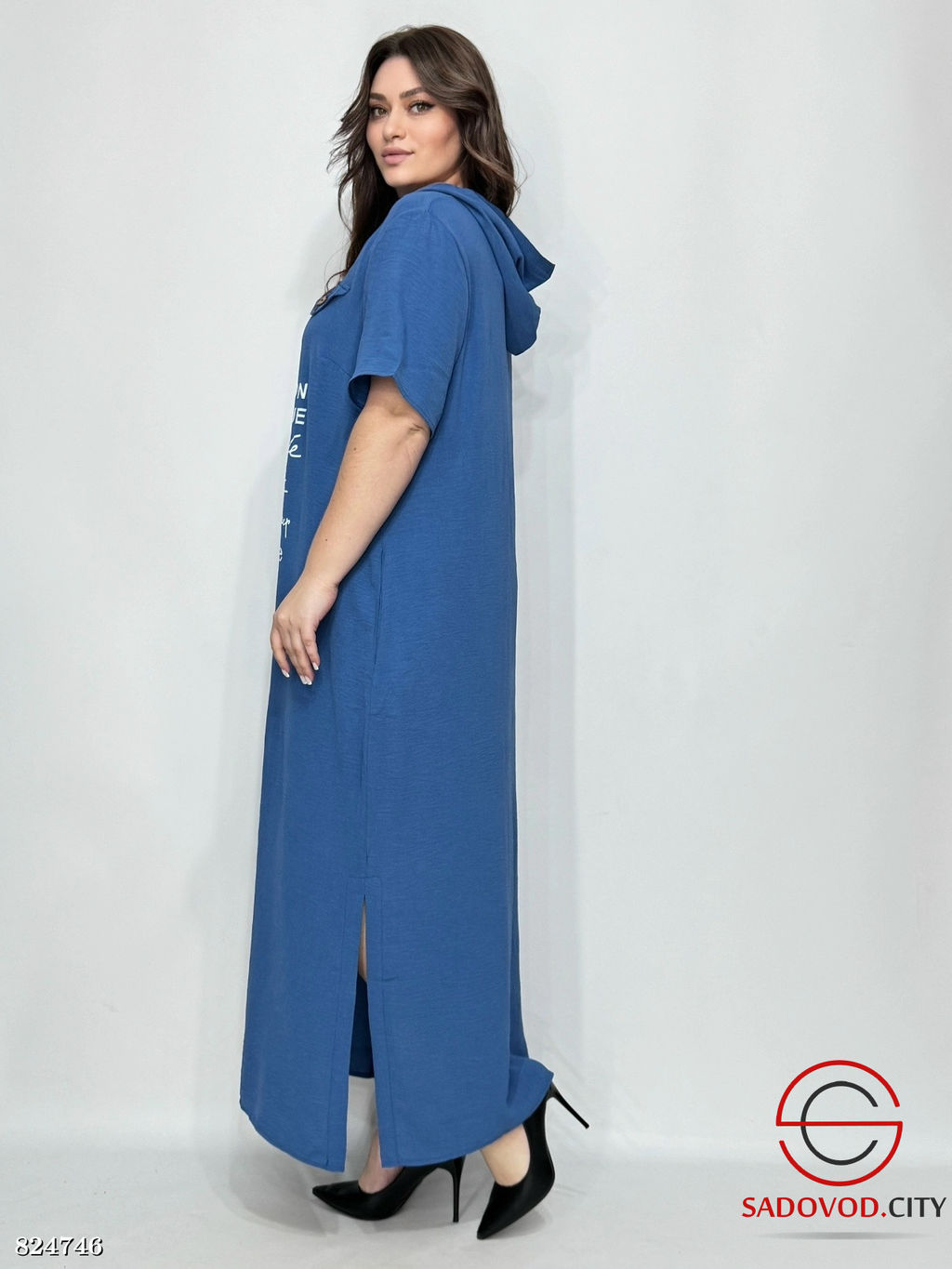 Женское платье длинное