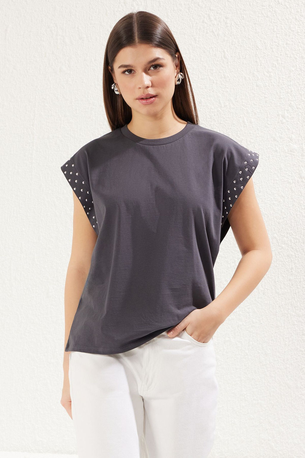 TRENDYOLMILLA Lacivert %100 Pamuk Dugme Detayl? Vatka Gorunumlu Basic Bisiklet Yaka Orme T-Shirt TWOSS23TS00016  фото 22