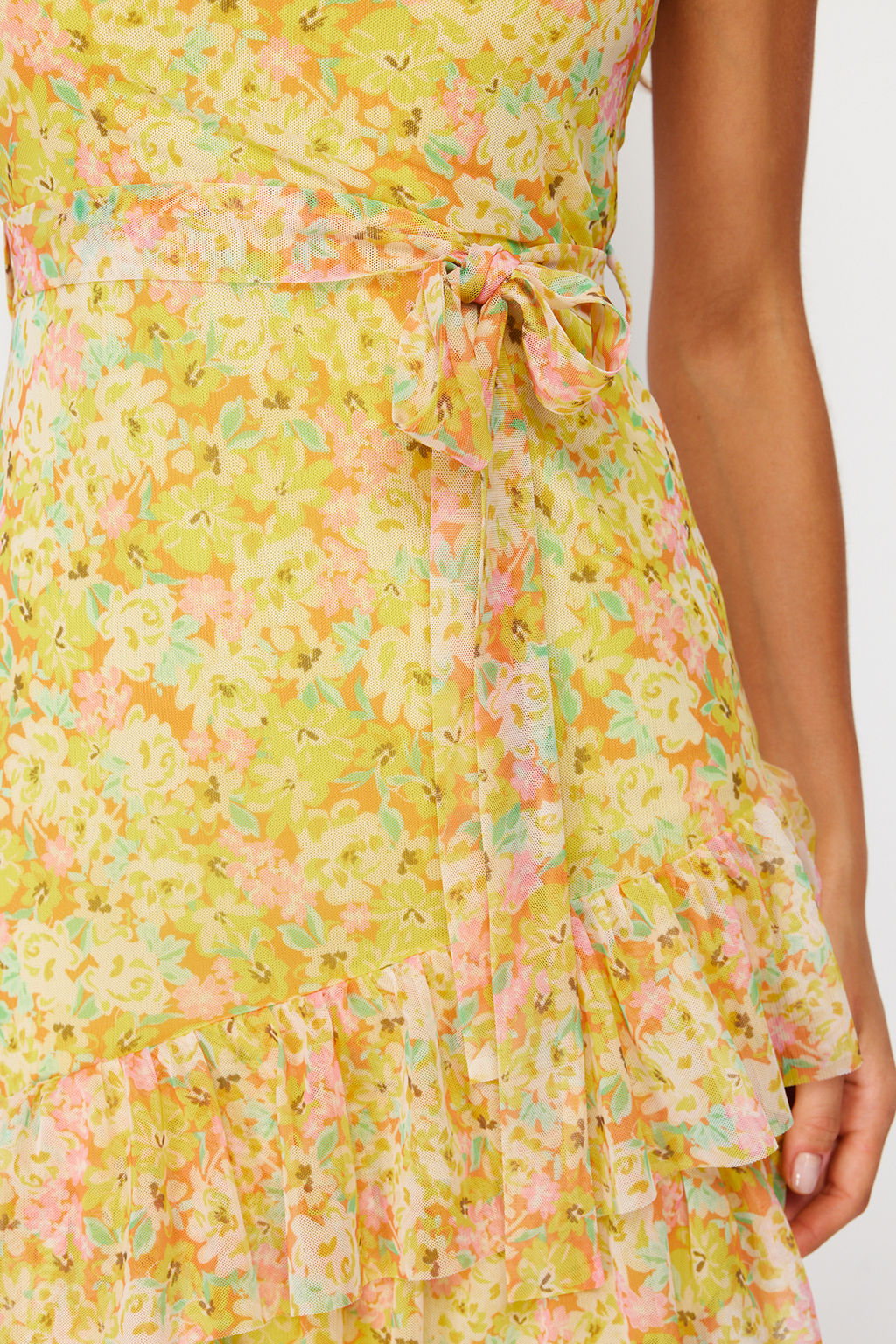 Cok Renkli Desenli Tek Kol Detayl? F?rf?rl? Astarl? Esnek Orme Mini Elbise TWOSS24EL00205 - Trendyolmilla фото 5