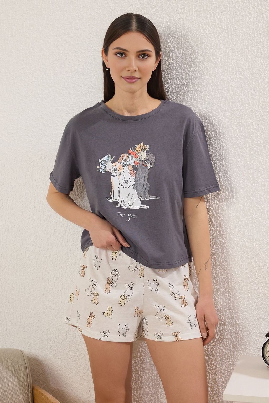 Trendyolmilla Antrasit Pamuklu Kopek Bask?l? Sortlu Orme Pijama Tak?m? THMSS25PT00394