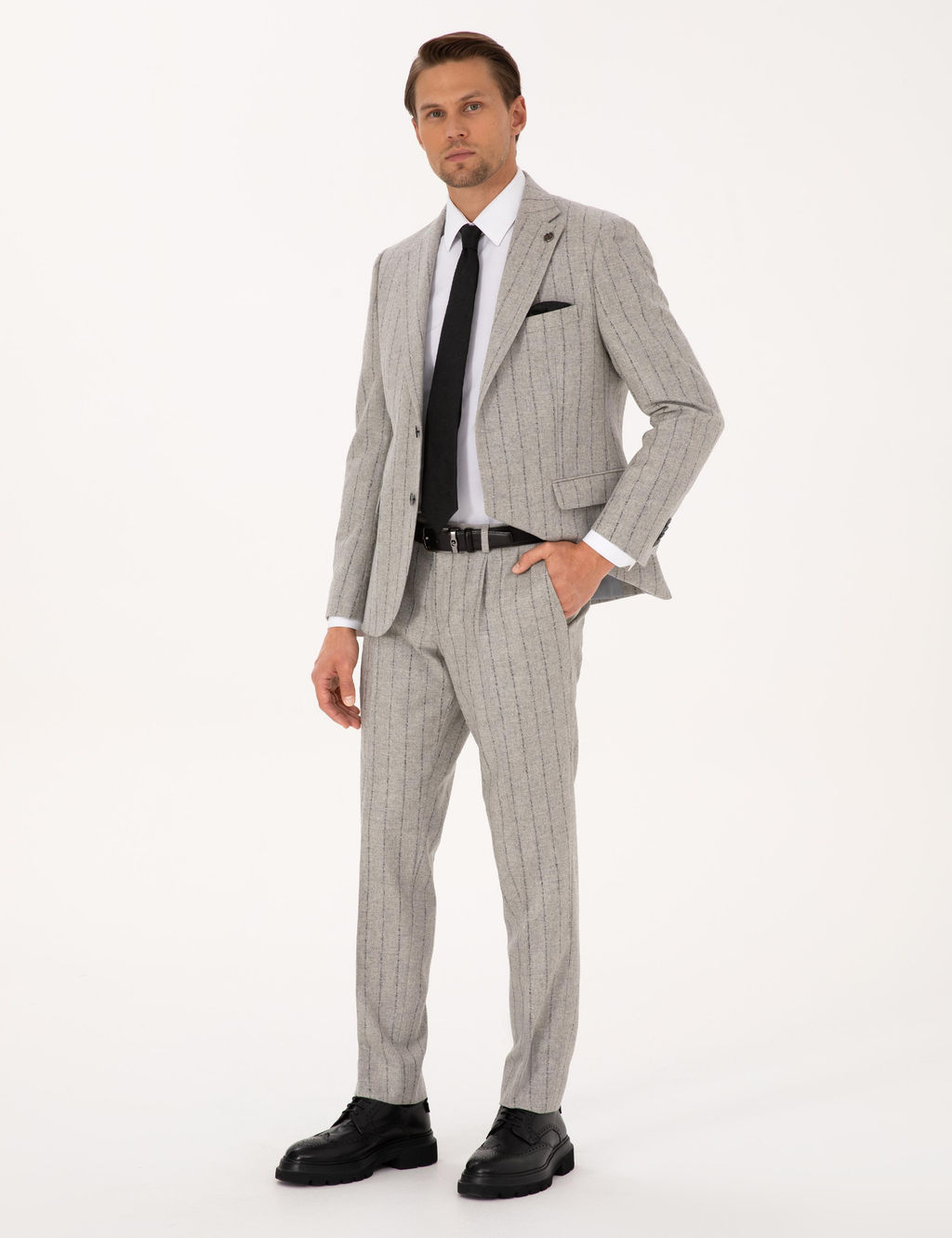 Gri Slim Fit Y_n Ka_mir Kar___ml_ _izgili Tak_m Elbise