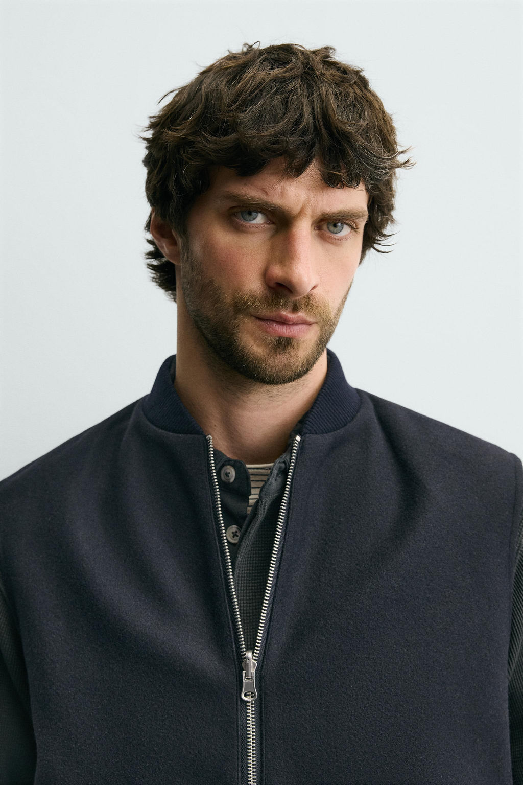 REVERSIBLE TECHNICAL GILET - Zara фото 6