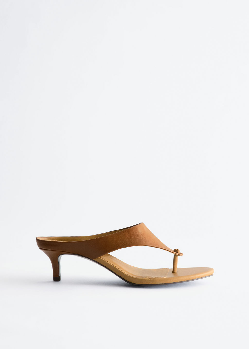 Zapatos de piel con tac?n "kitten heel"