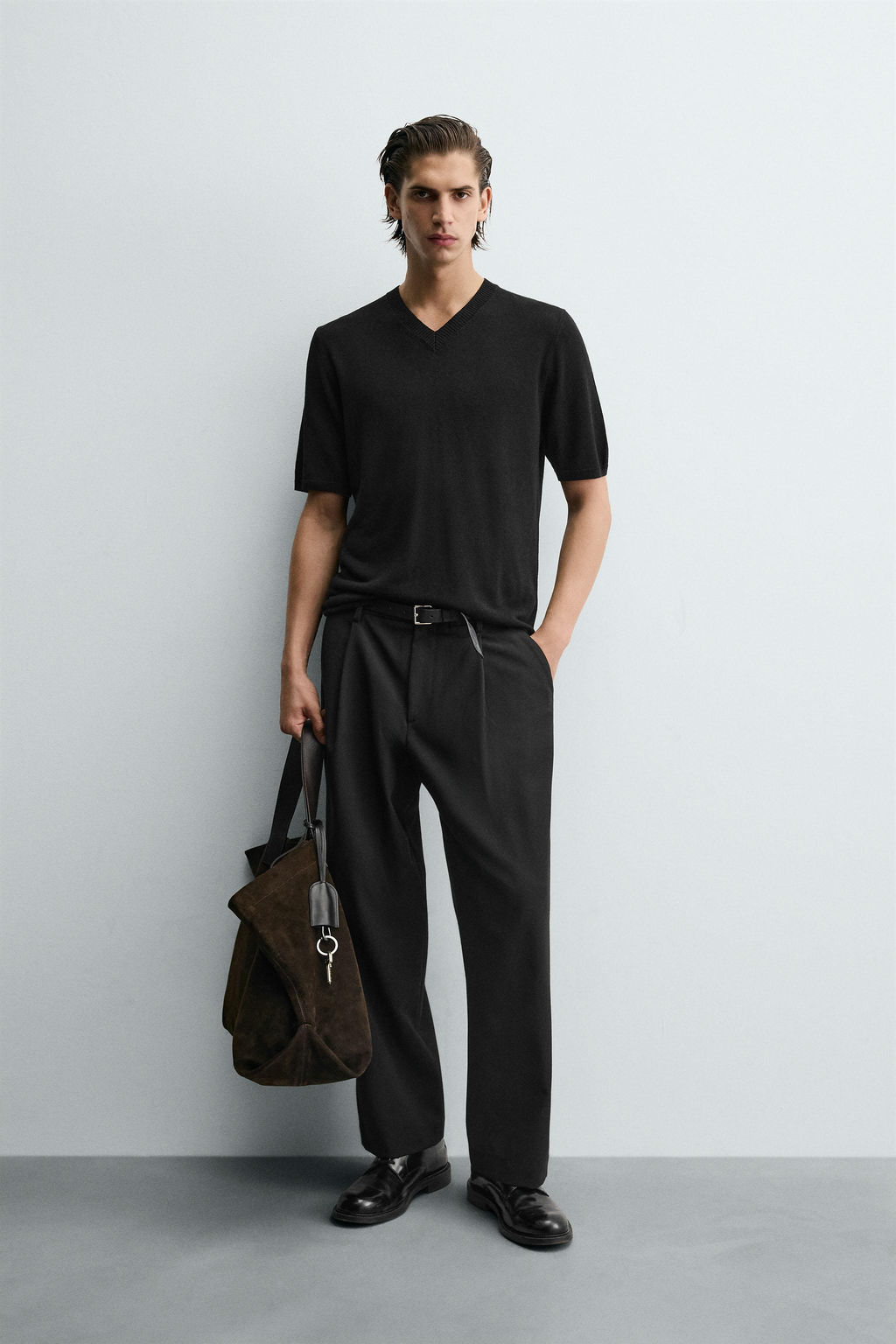 V-NECK KNIT T-SHIRT