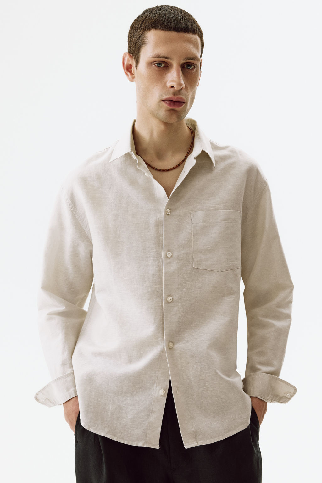 Camisa en mezcla de lino Relaxed Fit - H&m фото 9