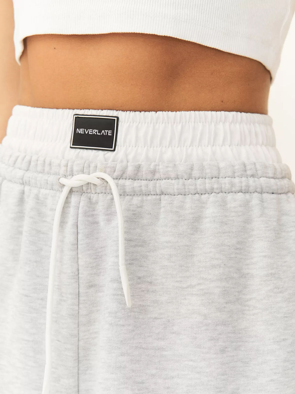 Шорты с высокой посадкой и двойным поясом с регулирующим шнуром - NEVERLATE фото 4