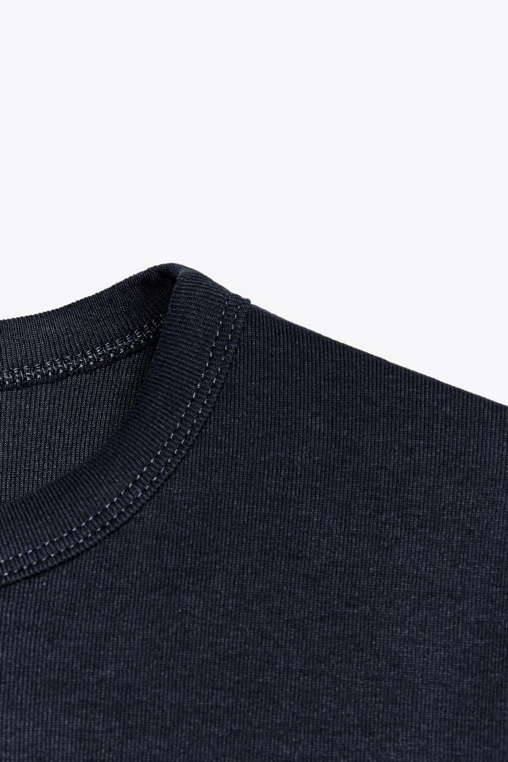 T-SHIRT WITH BACK SEAM - Zara фото 25