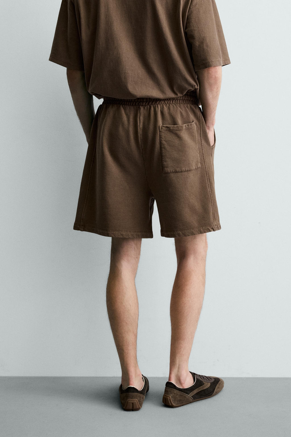 BERMUDA JOGGER B?SICA LAVADA / Marr?n - Zara фото 3