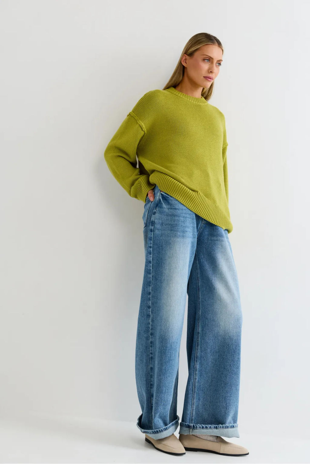 Джинсы-трубы с потертостями Голубой - Erist store фото 2