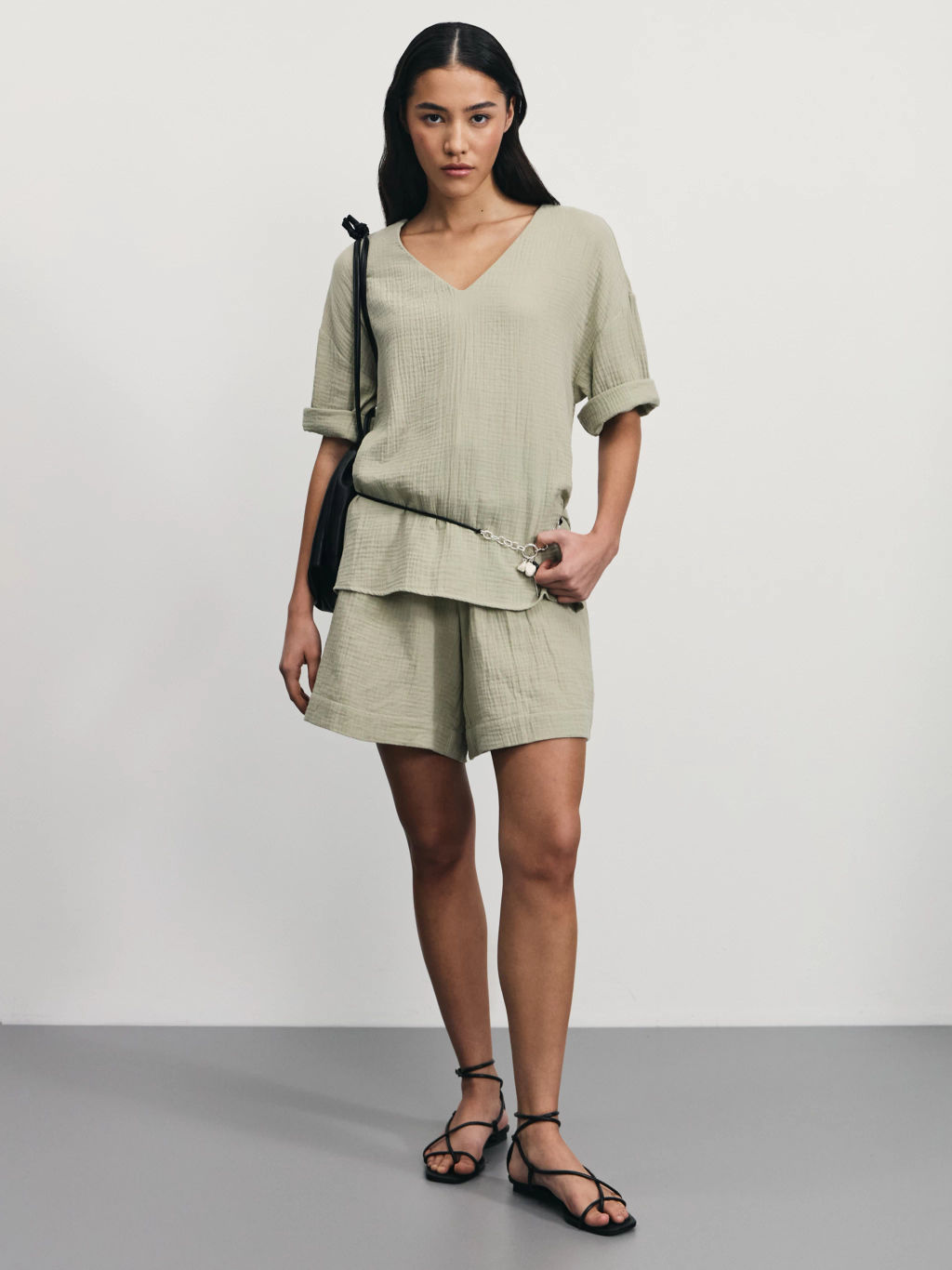 Рубашка из муслина с V-образным вырезом / Zarina  фото 2