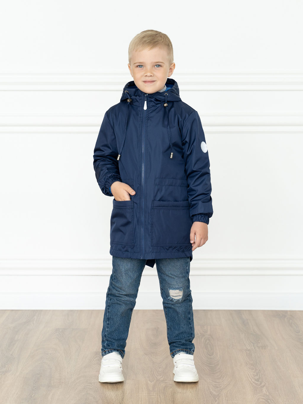 Ветровка синяя