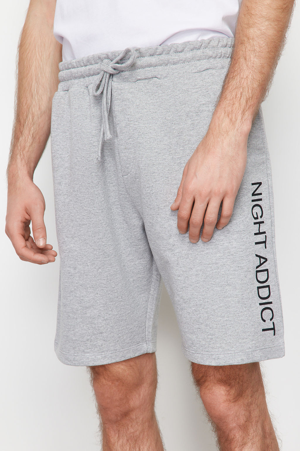 TRENDYOL MAN Beyaz %100 Pamuk Regular Fit Bask?l? Yazl?k Sortlu Pijama Tak?m? THMSS21PT0966 - Trendyolmilla фото 4
