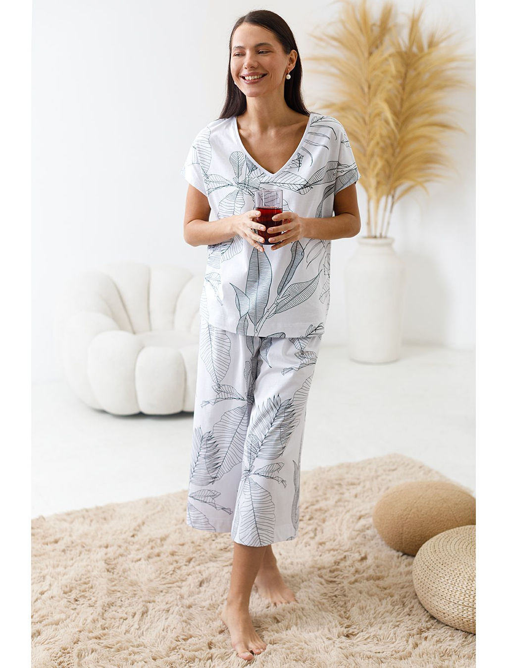 Укороченные широкие брюки кюлоты c принтом на резинке из 100% хлопка - Vilatte фото 4