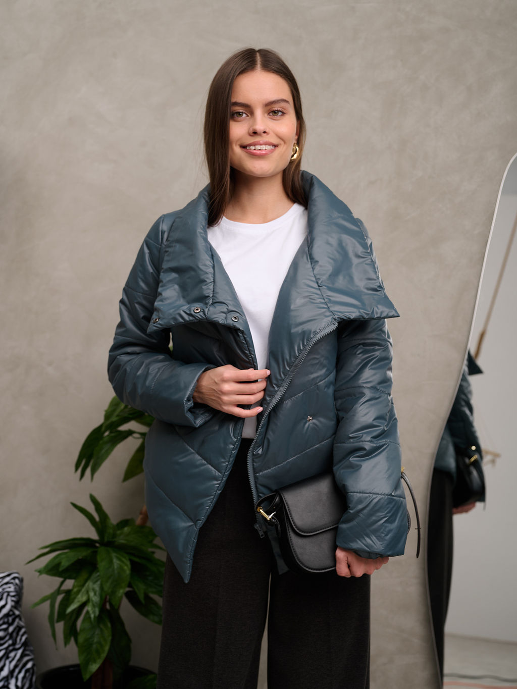 Куртка женская "Асимметрия" серый