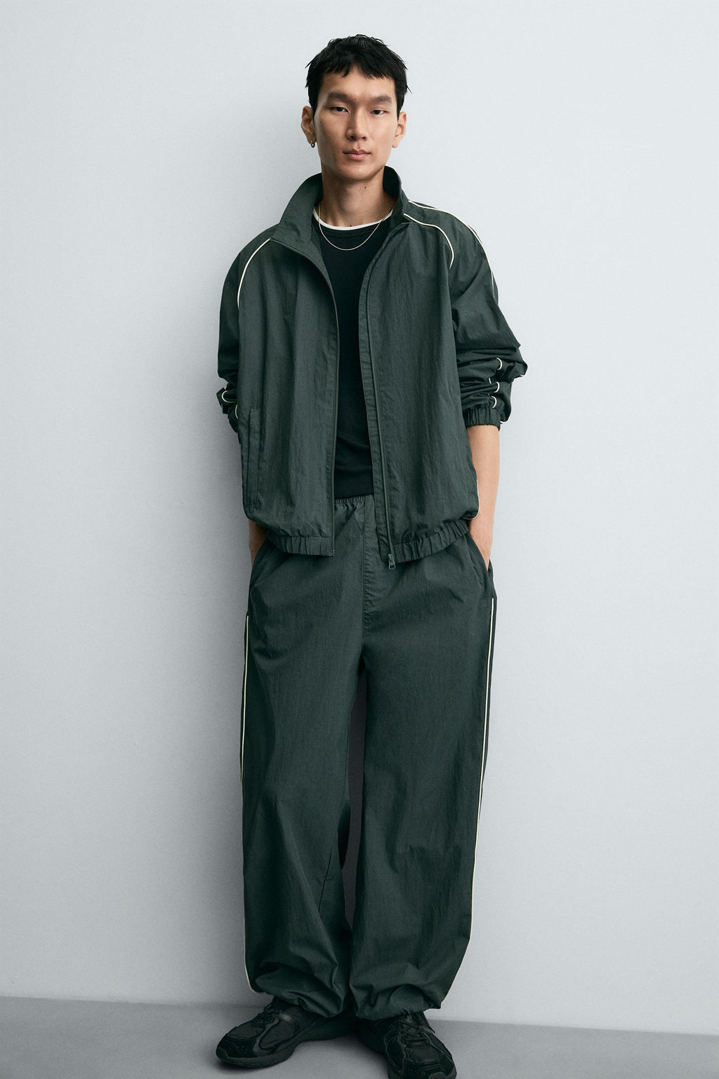 CONTRAST TECHNICAL JOGGER TROUSERS - Zara фото 5