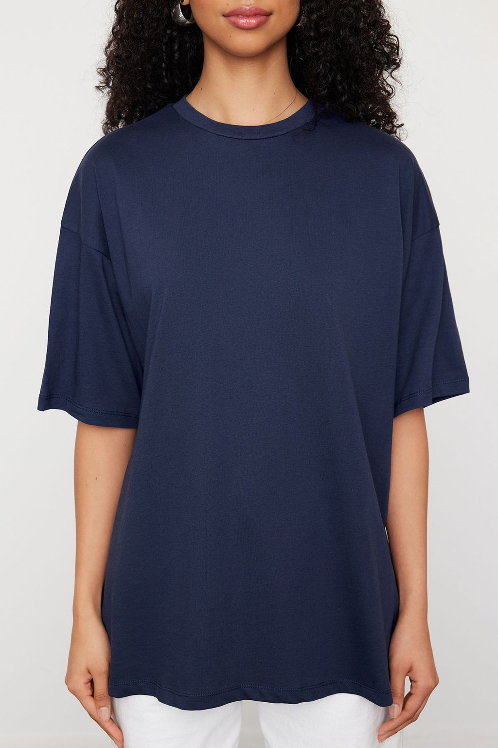 Lacivert %100 Pamuk S?rt Slogan Bask?l? Oversize/Genis Kal?p Orme T-Shirt TWOSS24TS00091